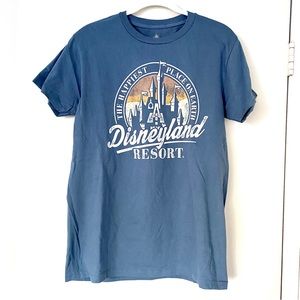 NWOT Disneyland Resort T-shirt